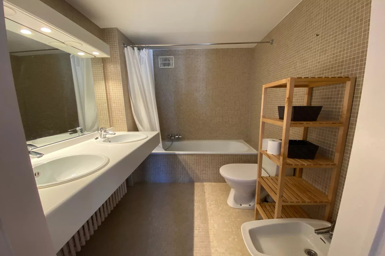Residence Sundale-23-Bathroom