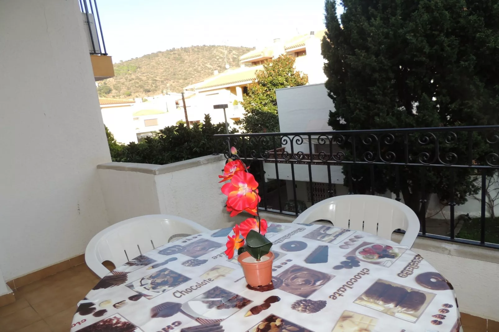 PROA 1 4 Roses-Terrace balcony