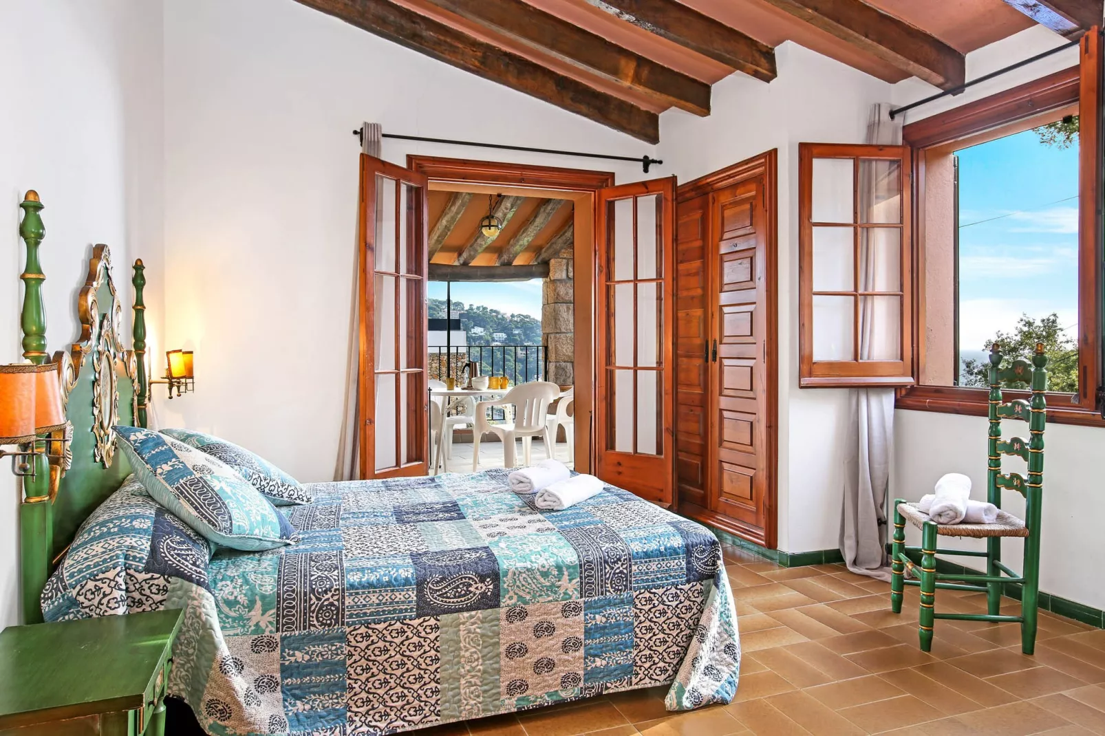 Esquer-Bedroom