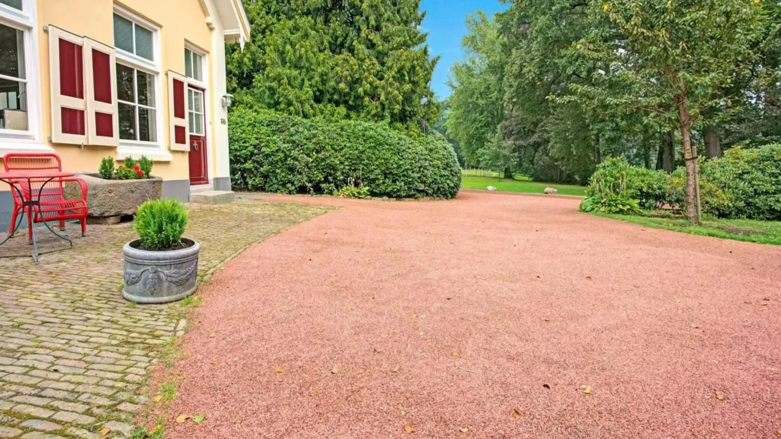 Wellnesshuisje Kalheupink-Exterior summer