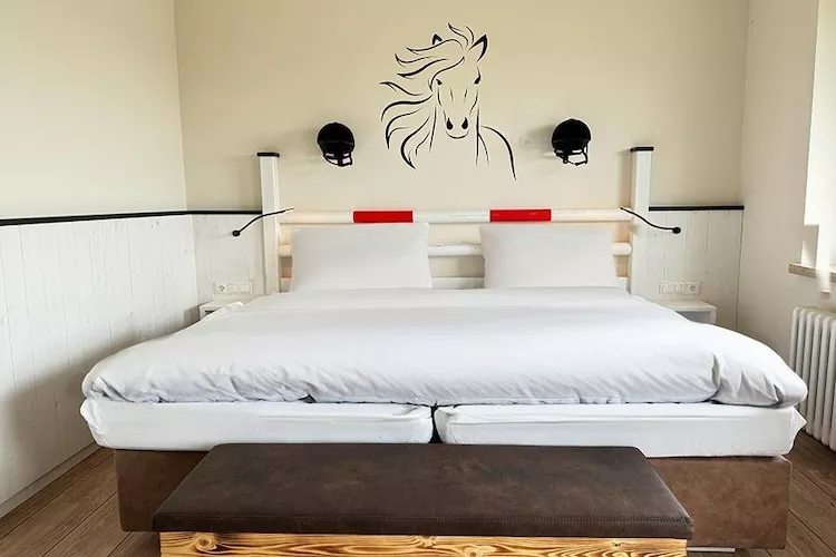 4-Bett-Appartement-Bedroom