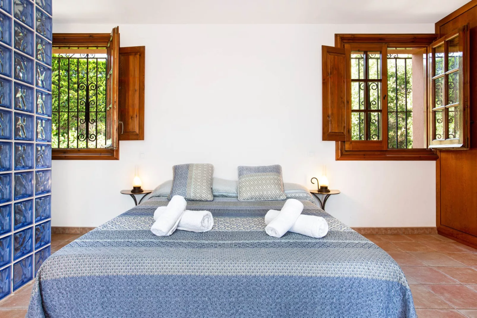 Esquer-Bedroom