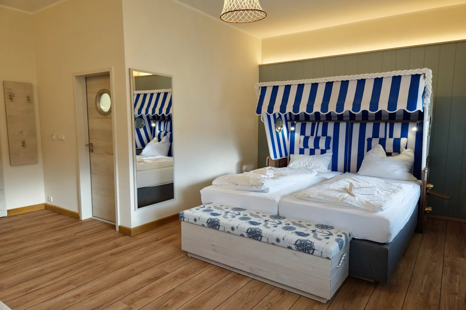 4-Bett-Studio-Bedroom