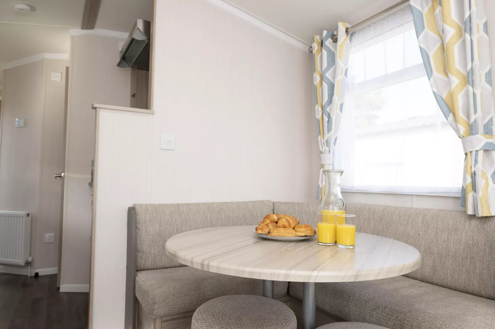 Sunset Pet Friendly-Atmosphere