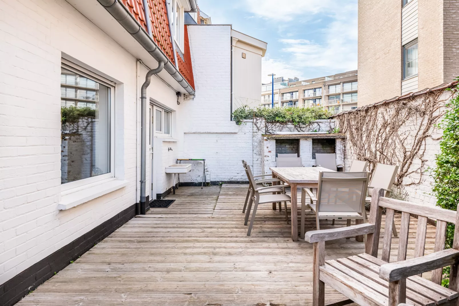 Zeehuis-Terrace balcony