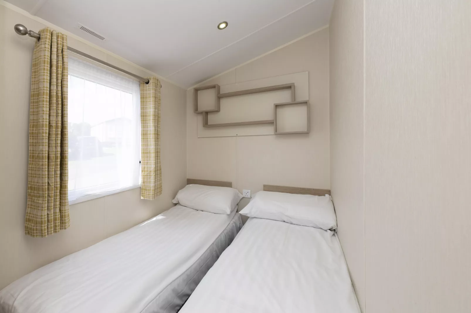 Sunrise-Bedroom