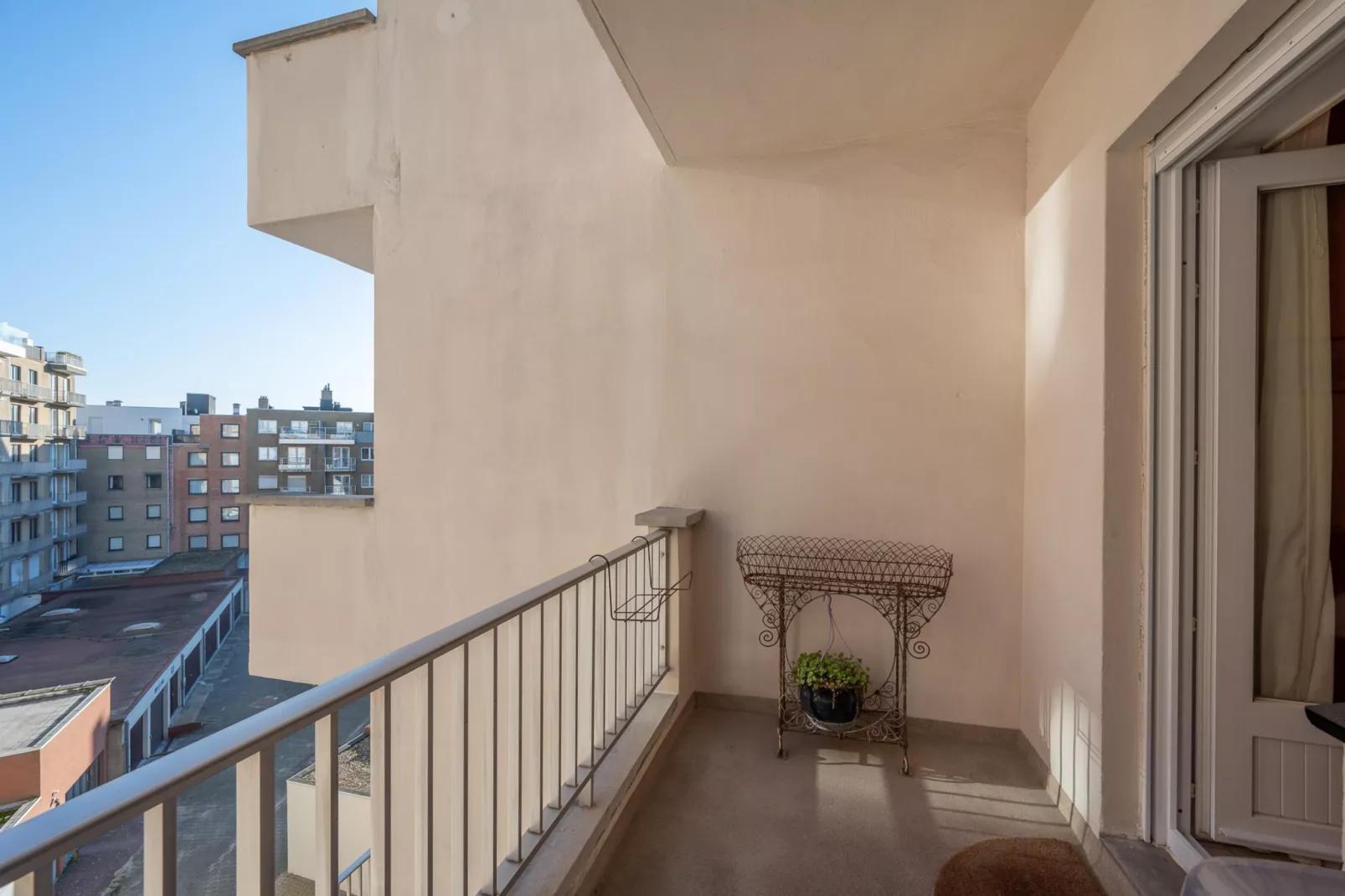 Gulfstream Residence-41-Terrace balcony