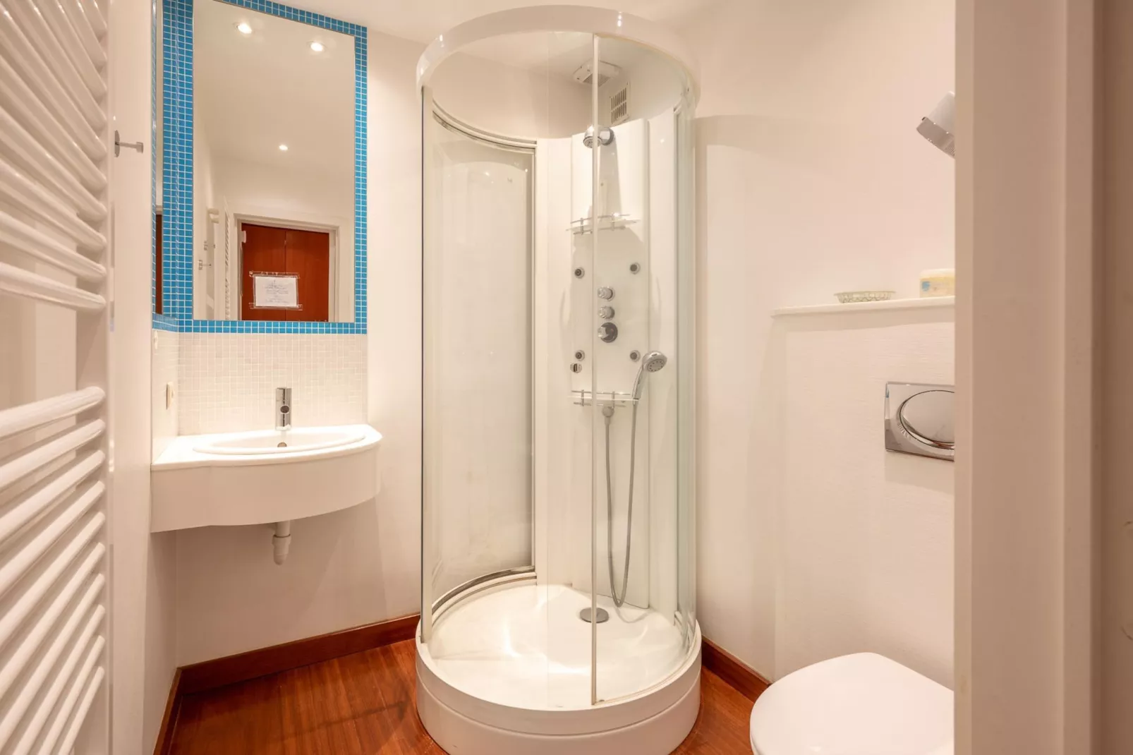 Gulfstream Residence-41-Bathroom