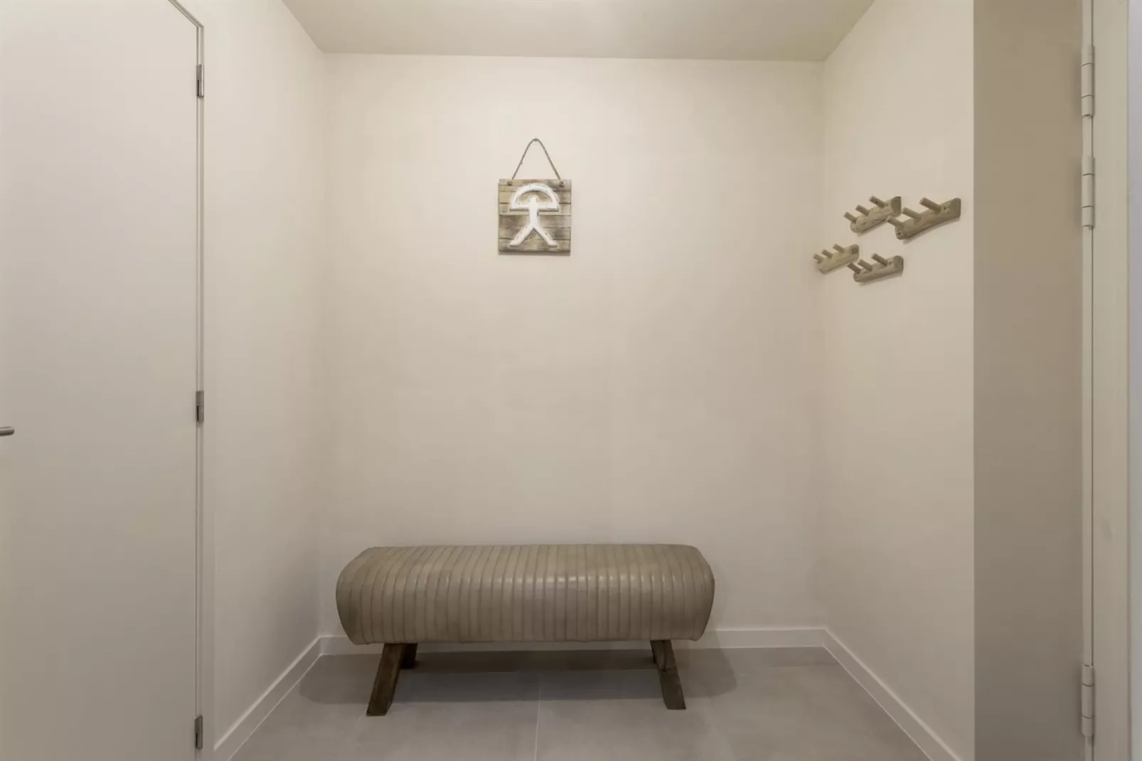 VILLA KARMEL MONASTERY - APARTMENT 8-Landing