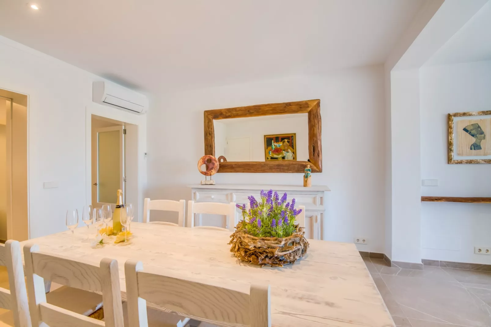 Chez Mageaux-Dining room