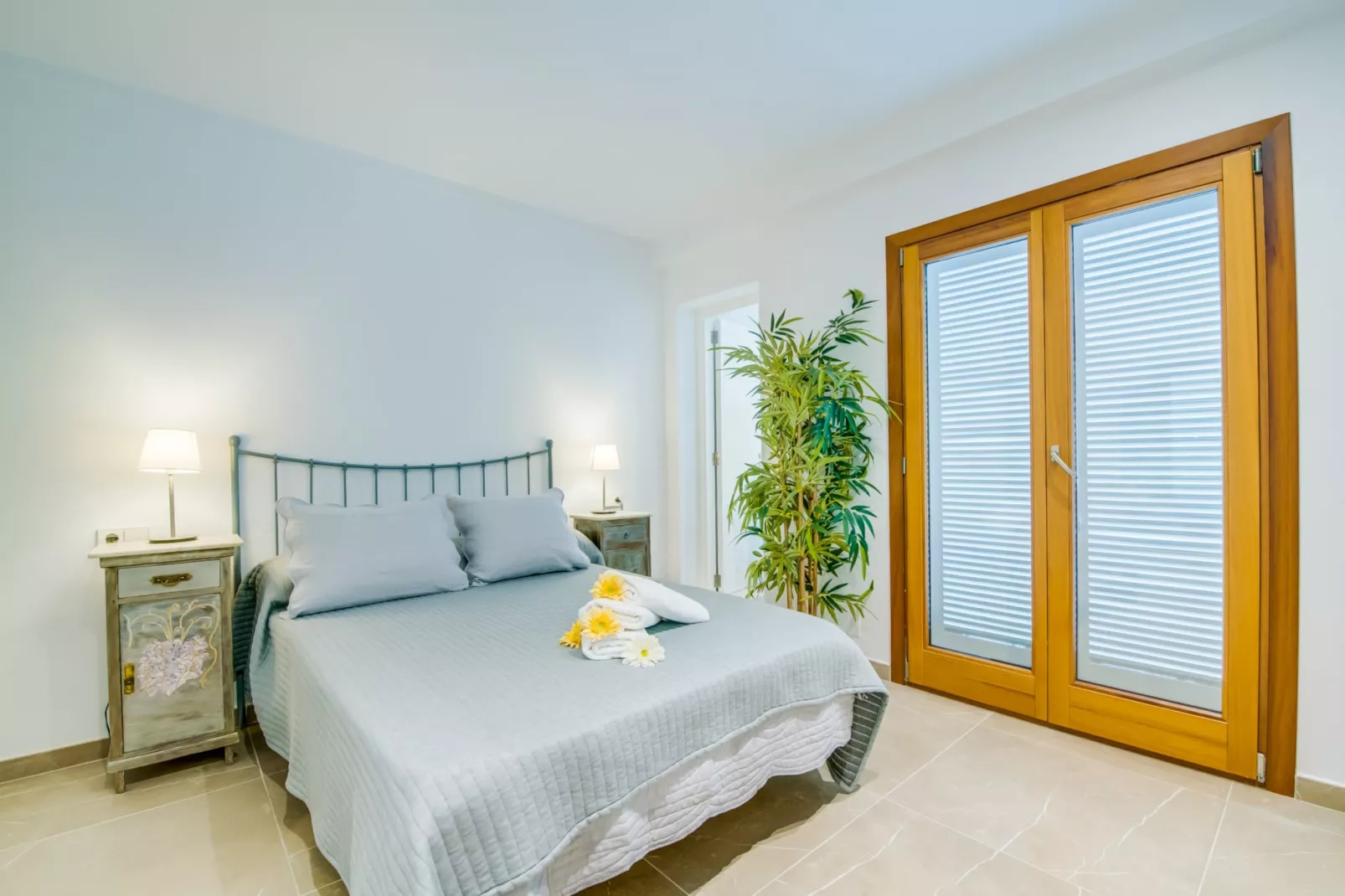Chez Mageaux-Bedroom