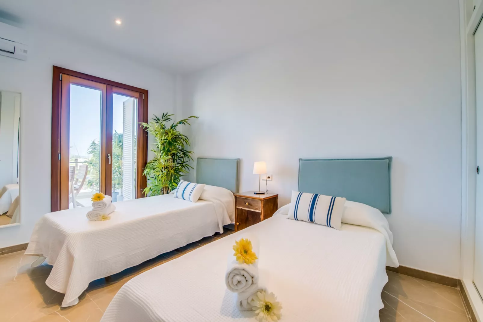 Chez Mageaux-Bedroom
