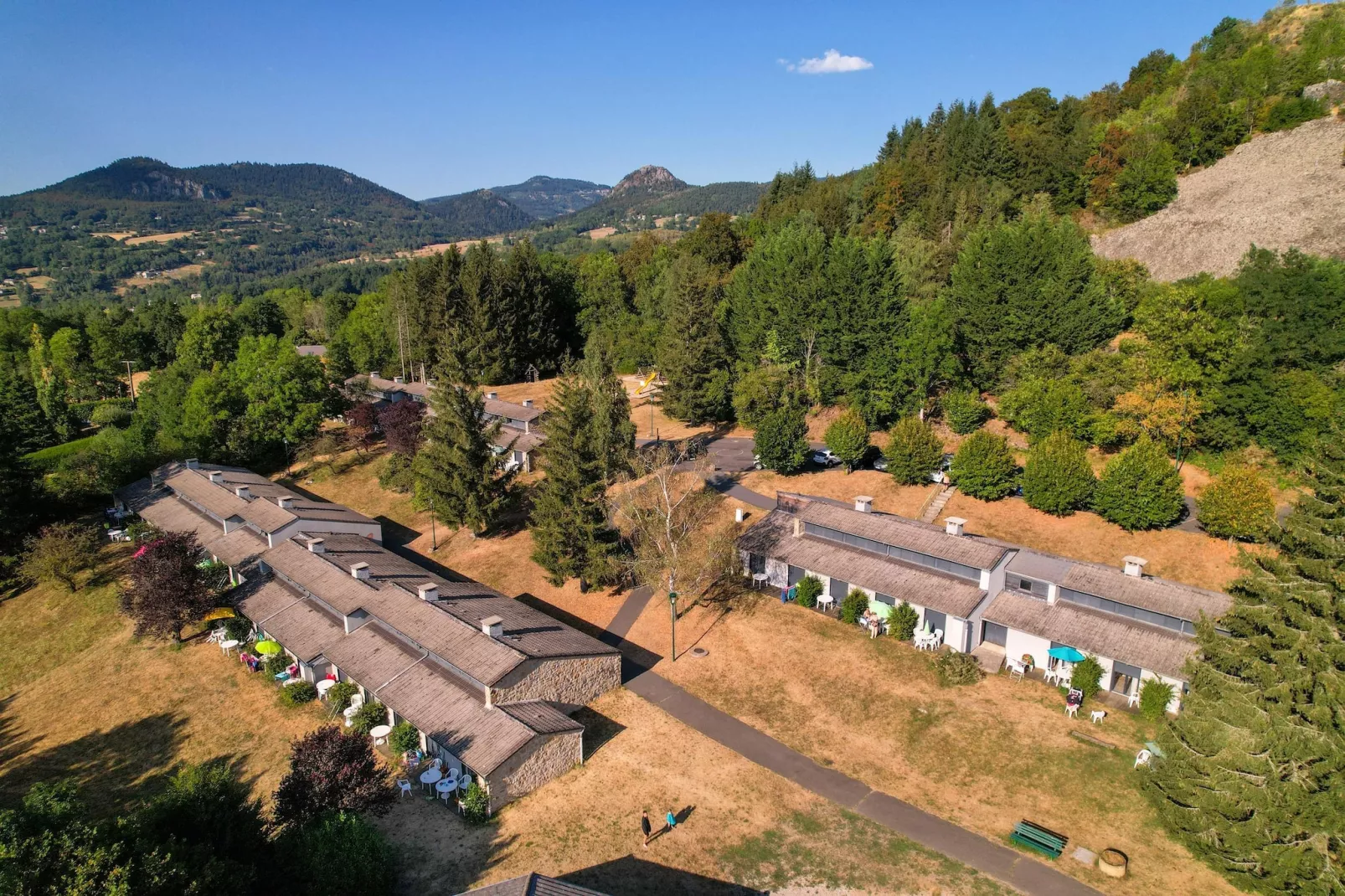Saint-Julien-Chapteuil - Gîte 2 Pièces 5 Personnes 1  bébé - 10399458