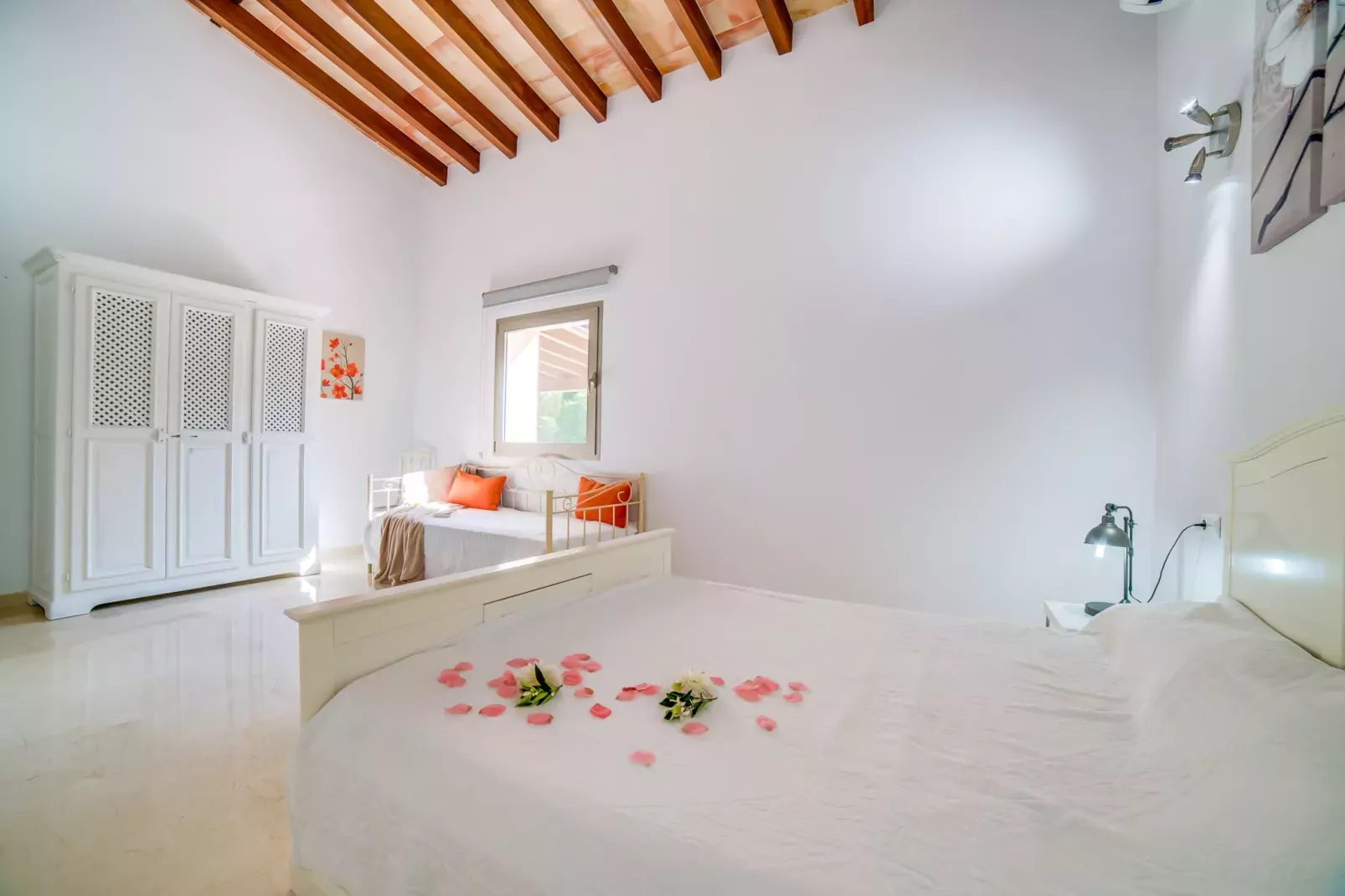 Can Brivo-Bedroom