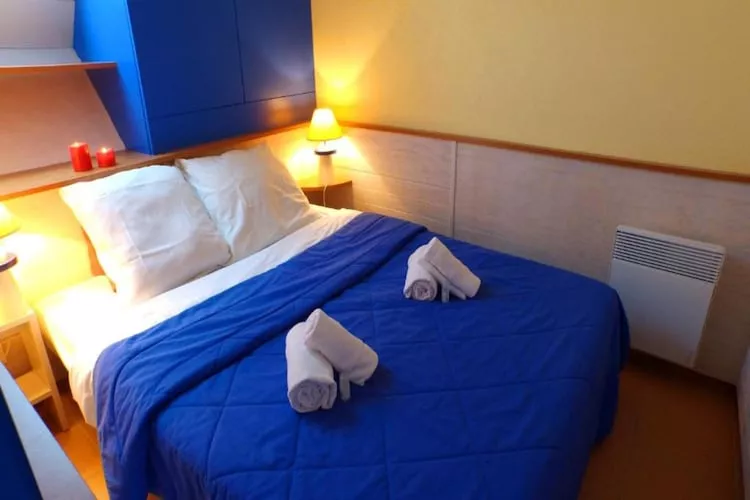 La Turballe- Gîte 3 Pièces 6 Personnes 1  bébé-Bedroom
