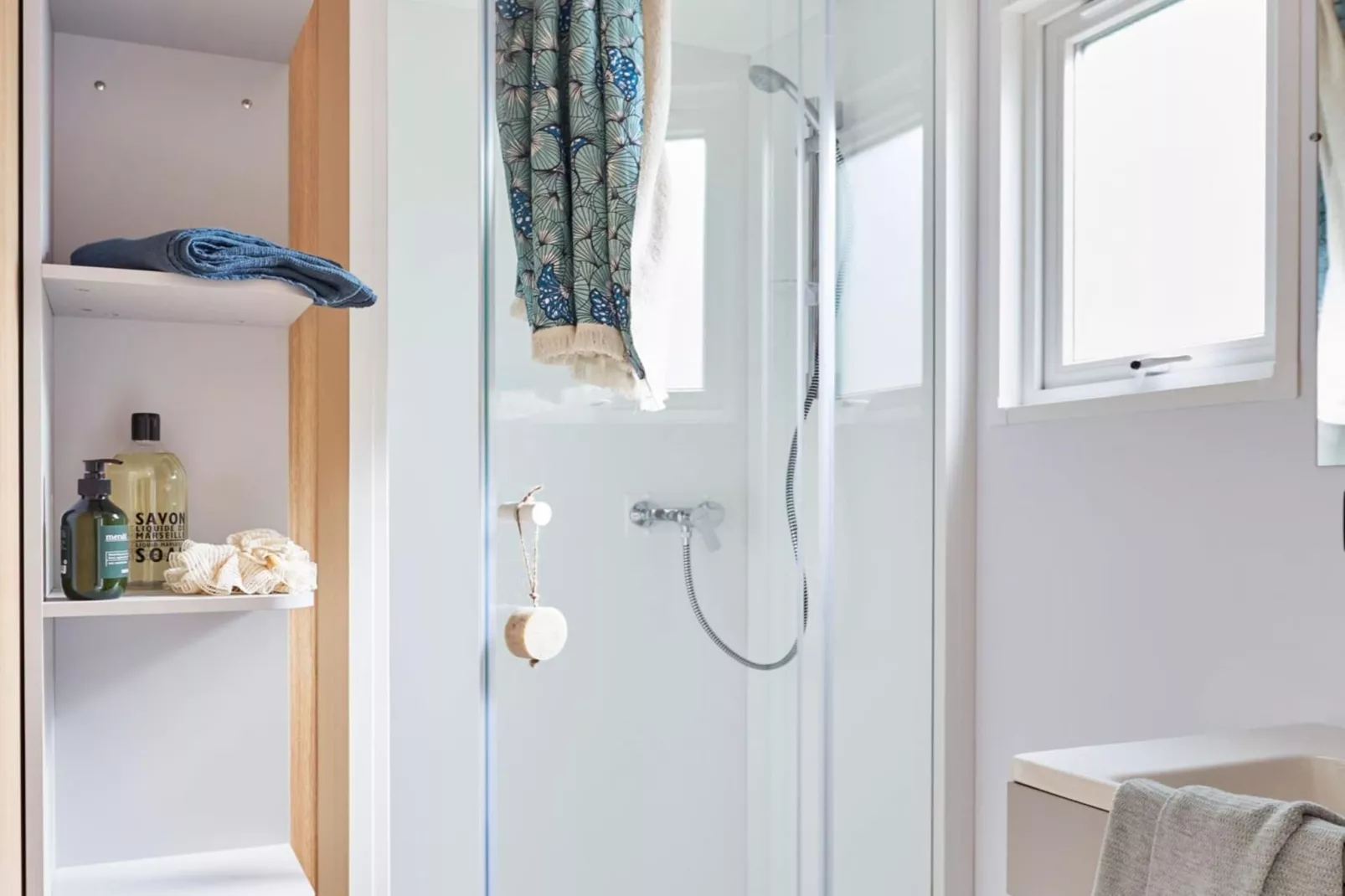 Larmor plage- Lodge 3 Pièces 5 Personnes 1 bébé-Bathroom