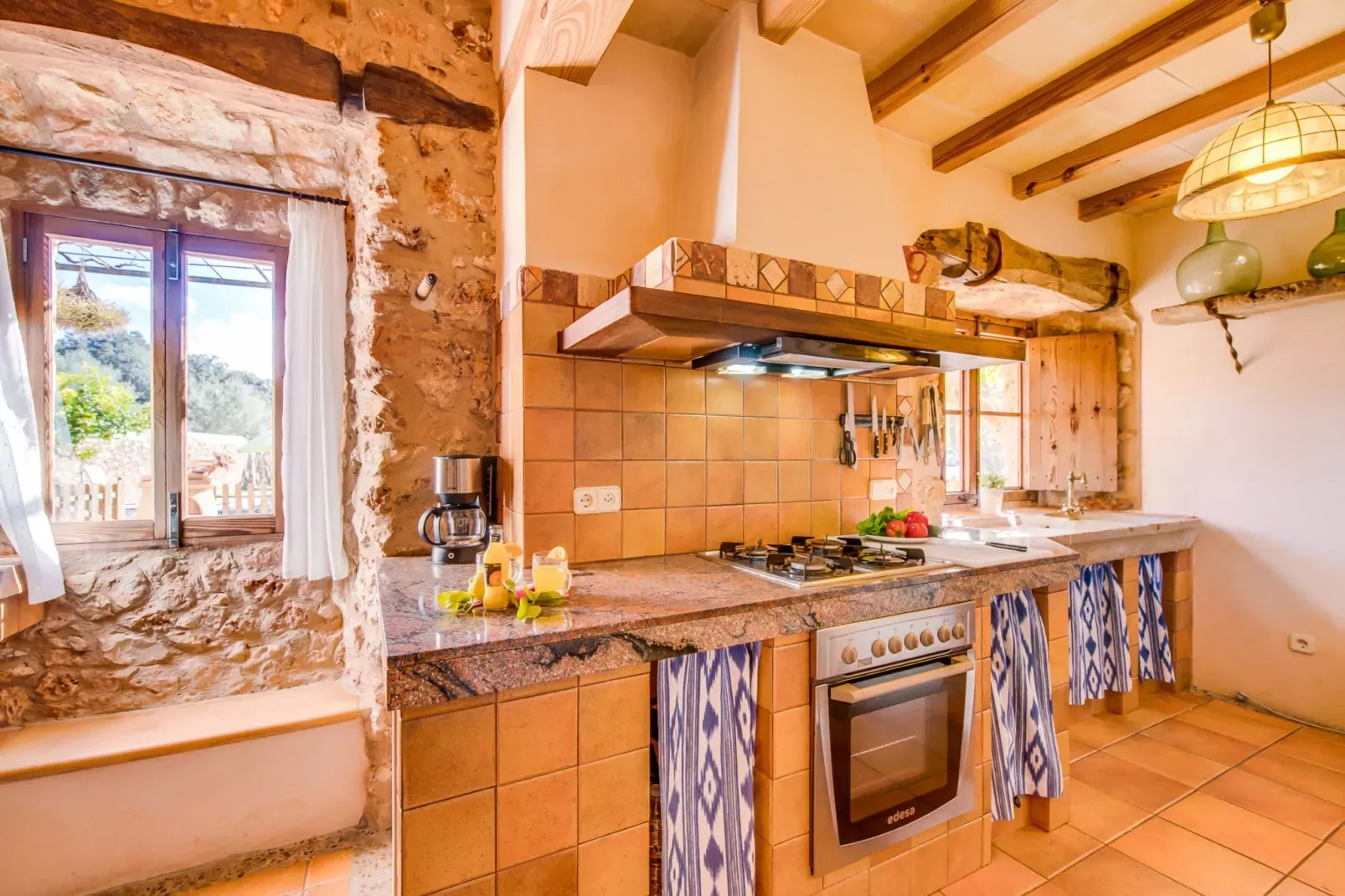 Finca Can Maria Costitx-Kitchen