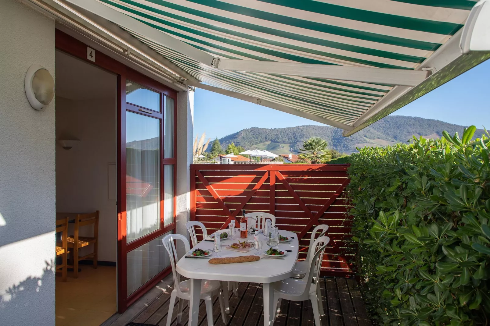 Saint-Jean-Pied-de-Port - Appartement 2 Pièces 4 Personnes 1  bébé-Terrace balcony