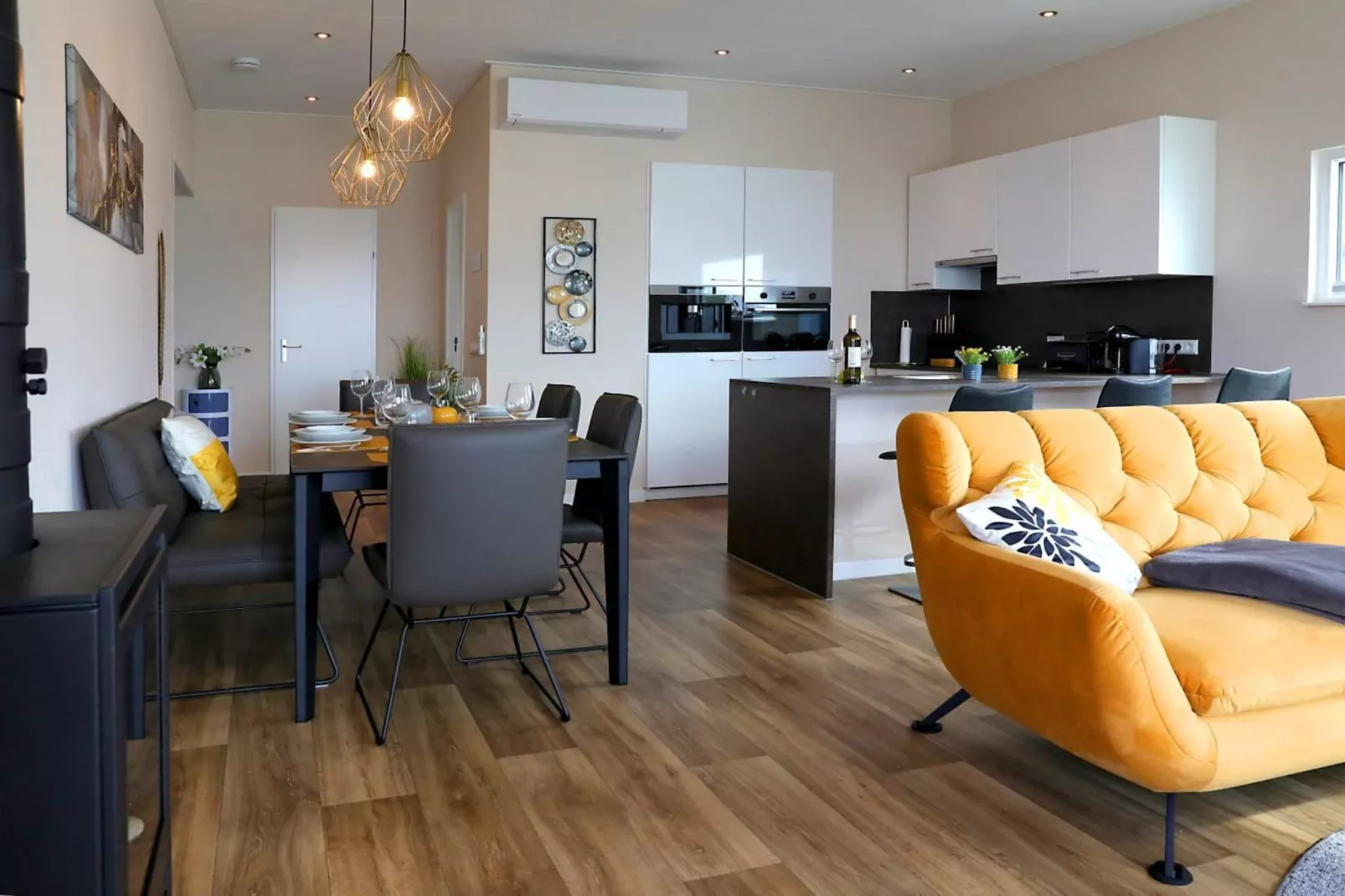 Hausboot in Ribnitz-Damgarten-Living room