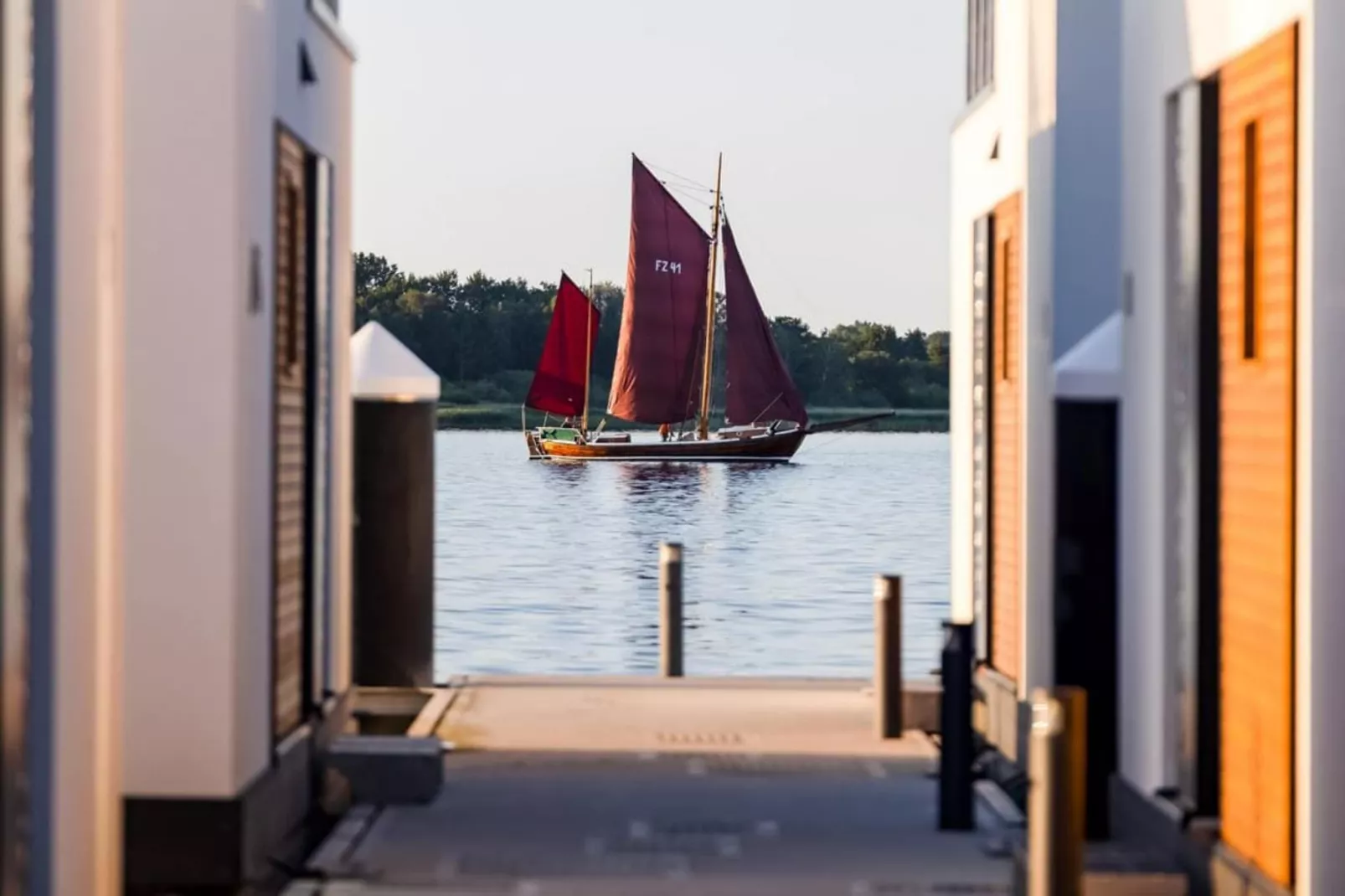 Hausboot in Ribnitz-Damgarten-View summer