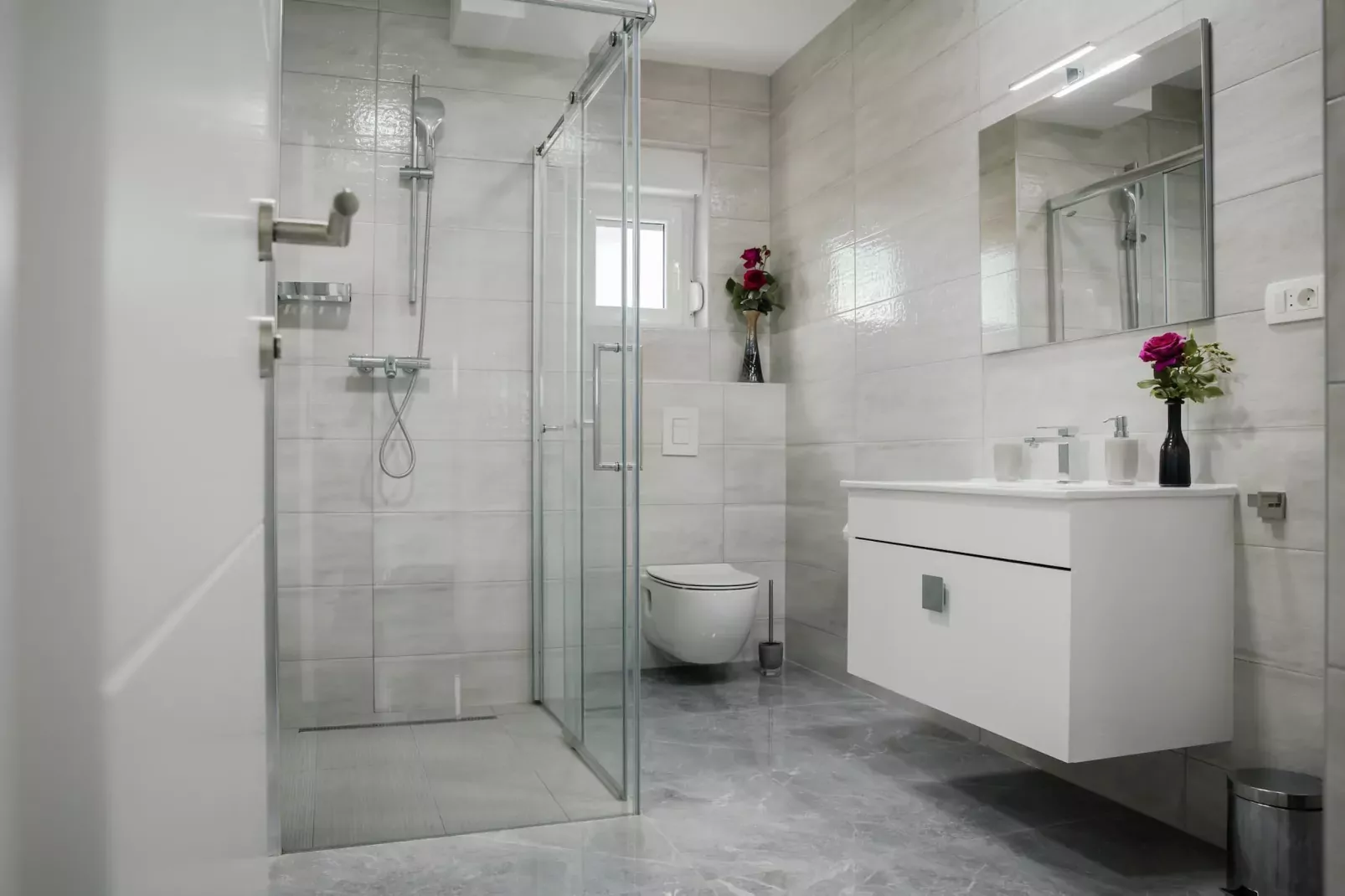 Villa Tonka-Bathroom