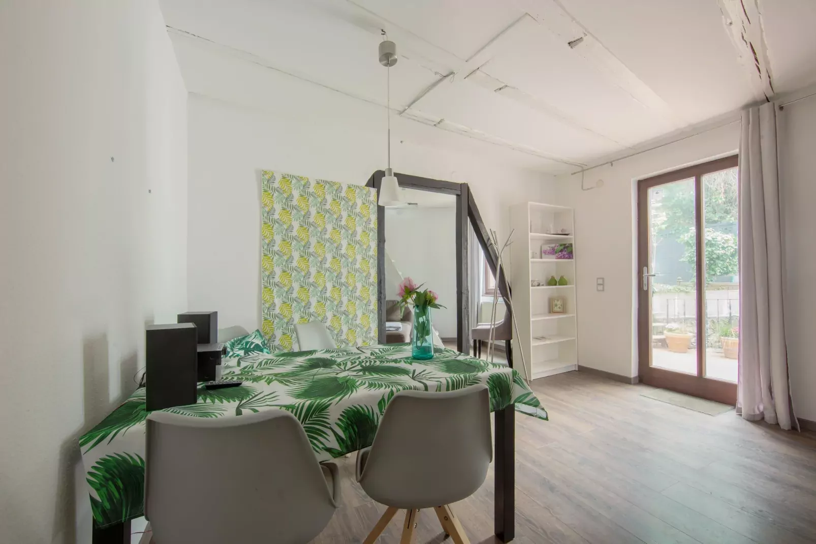 Maisonette im Taunus mit mediterrane Terrasse-Esszimmer