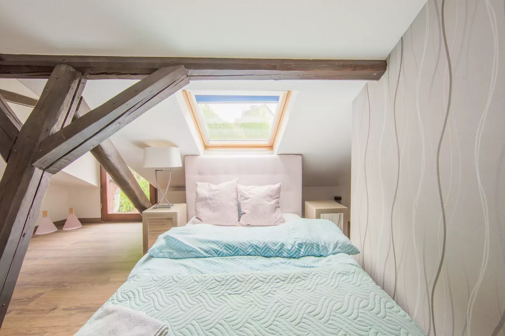 Maisonette im Taunus mit mediterrane Terrasse-Schlafzimmer