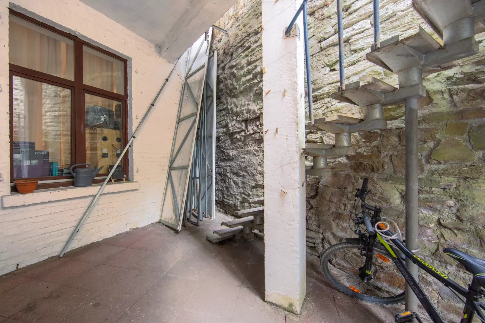 Maisonette im Taunus mit mediterrane Terrasse-Einrichtungen