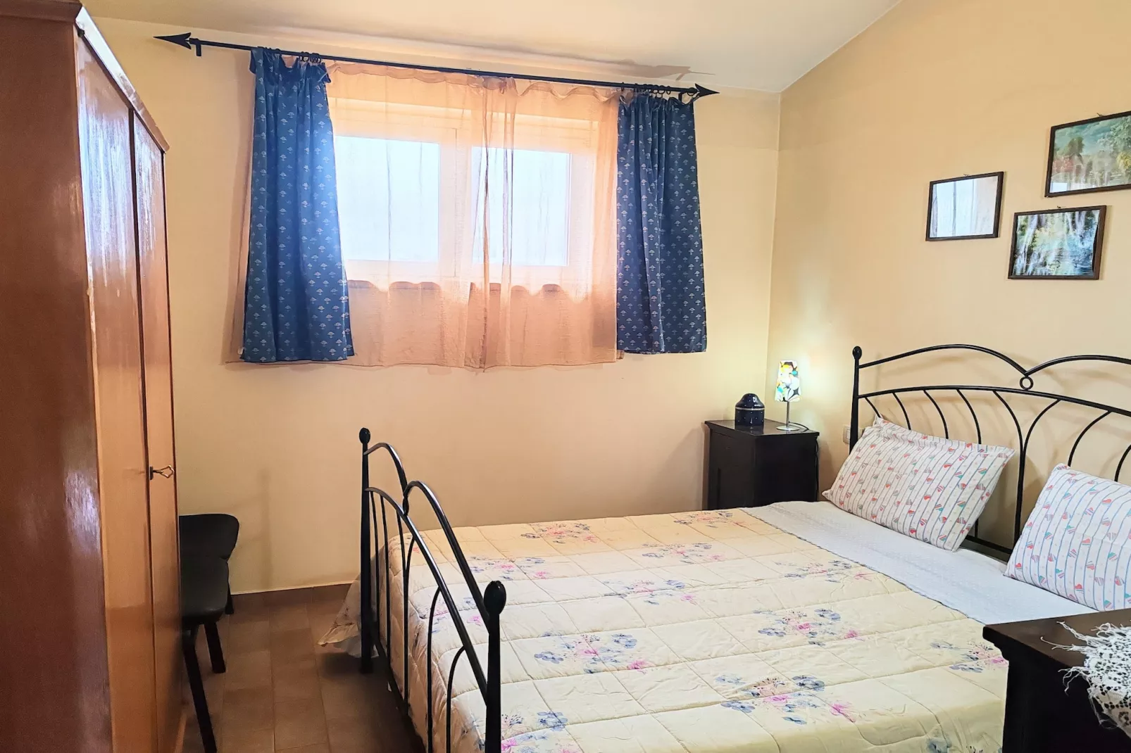 Montepulciano-Bedroom