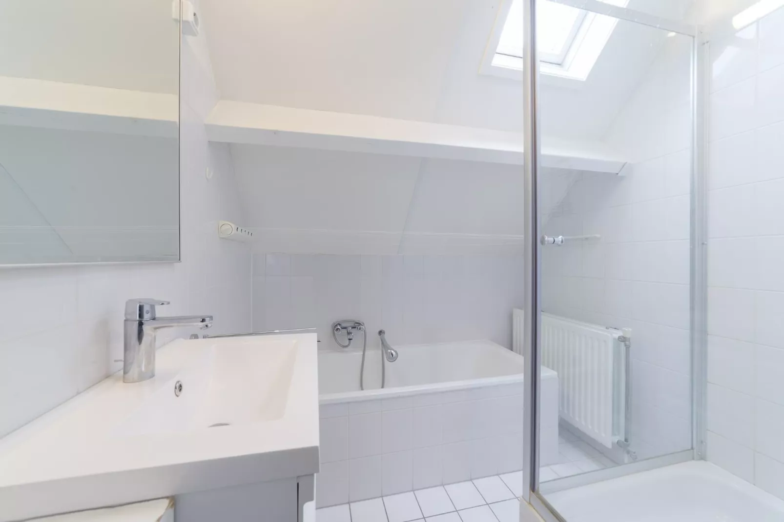Villapark De Oesterbaai 6-Badezimmer