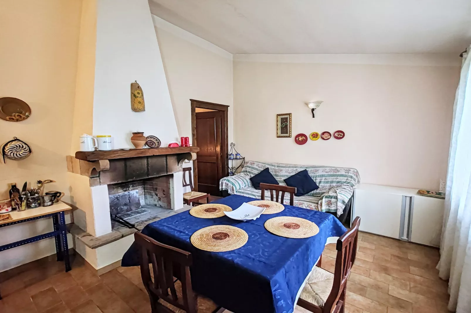 Trebbiano Spoletino-Dining room