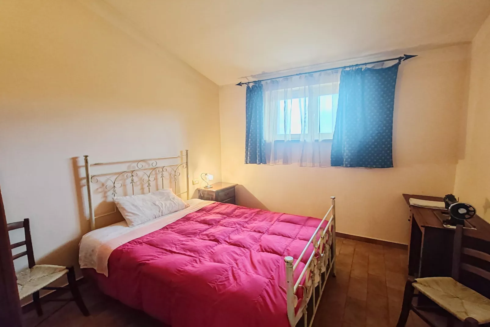 Trebbiano Spoletino-Bedroom