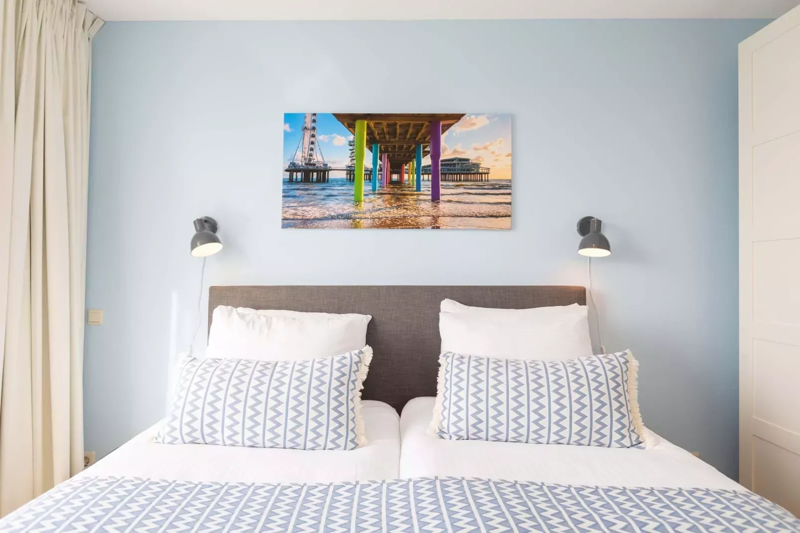 Scheveningen Harbour 28C-Bedroom