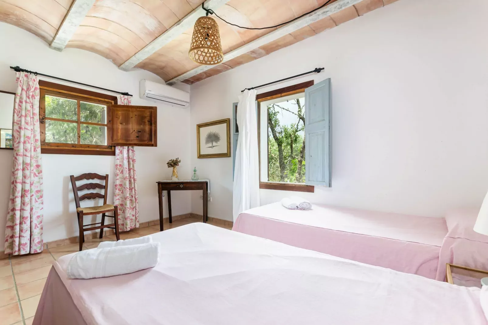 YourHouse Finca Es Galliner-Schlafzimmer