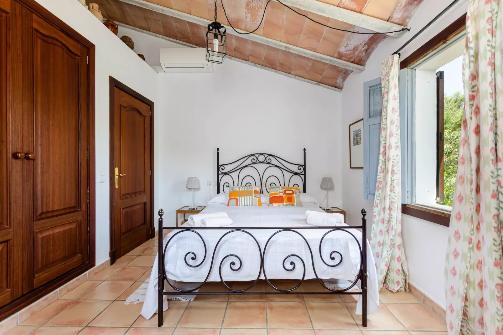 YourHouse Finca Es Galliner-Schlafzimmer