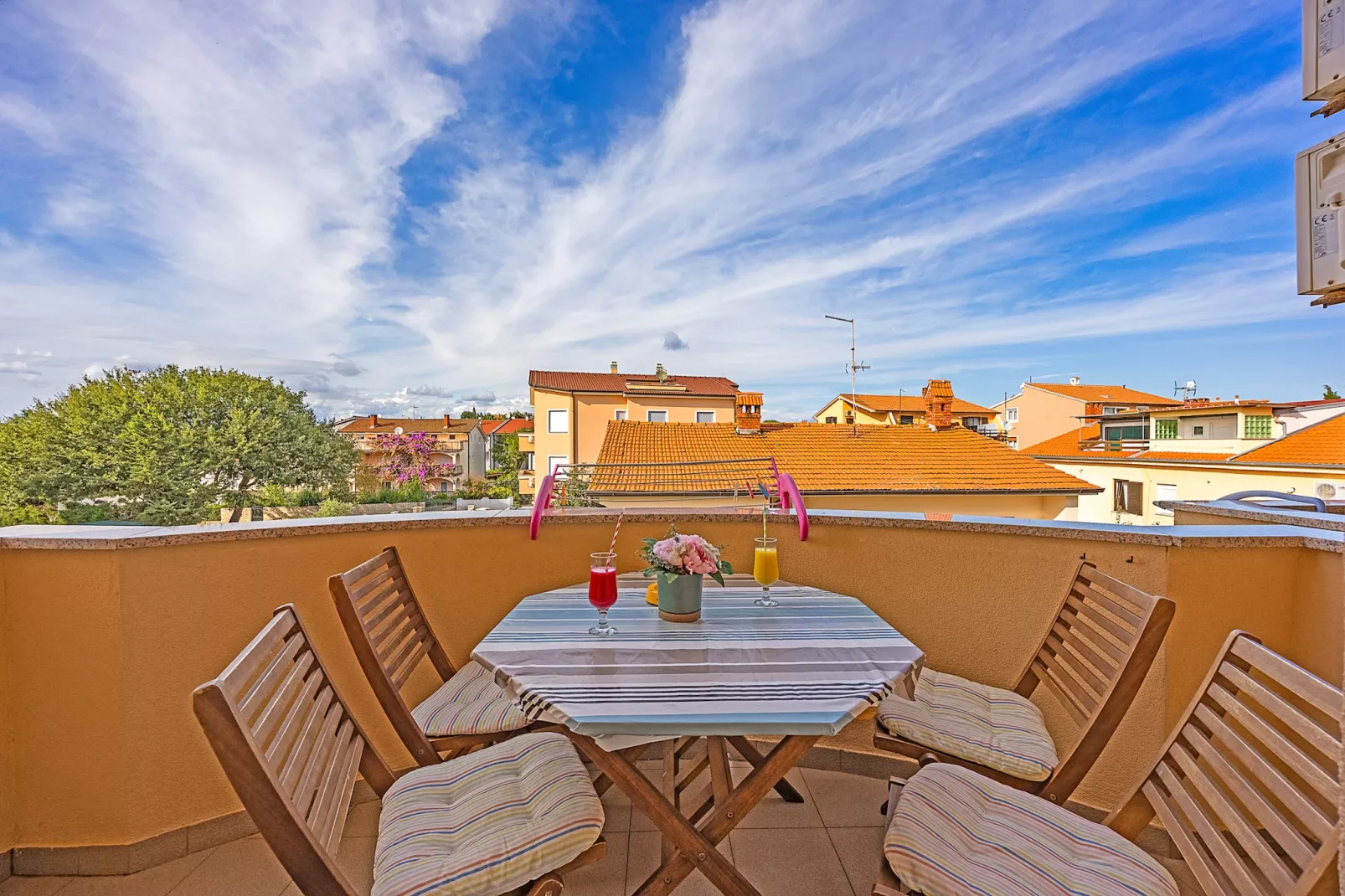 Mijic Studio 2 - 250 m to the Beach-Terrace balcony