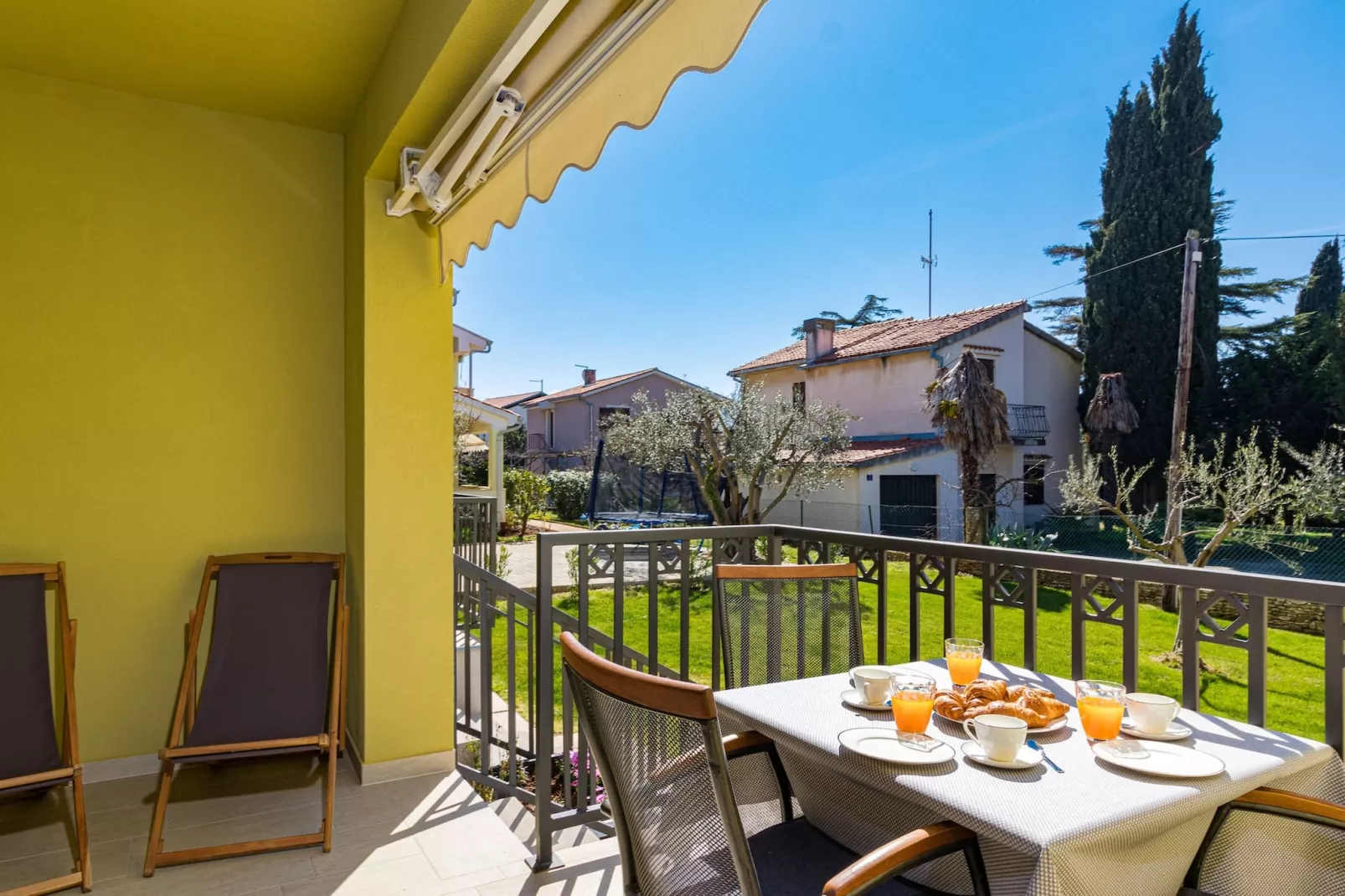 Salvia - Modern, Elegant Apartment (Rosemary)-Terrace