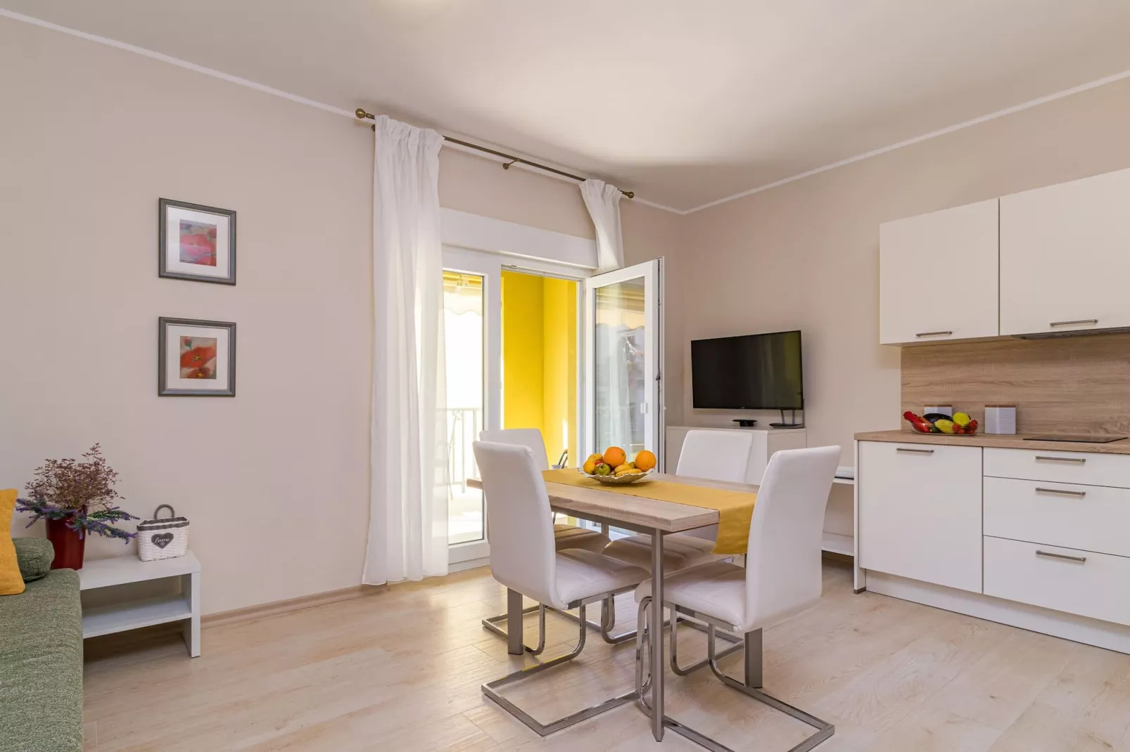Salvia - Modern, Elegant Apartment (Rosemary)-Kitchen