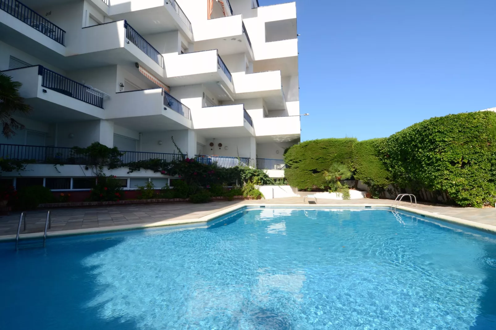 PASSEIG DEL MAR 01-Pool
