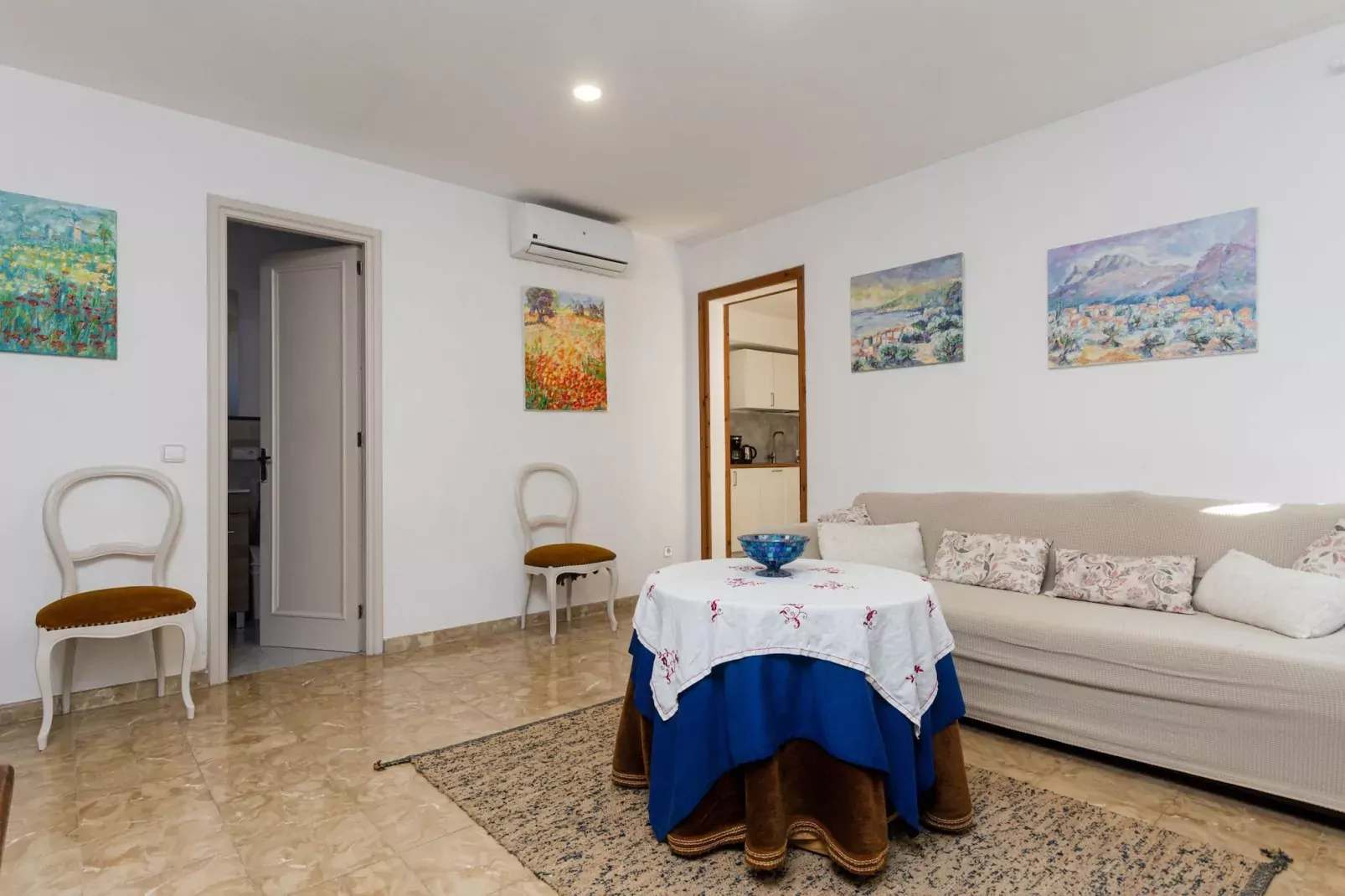 YourHouse Ca Na Mosseta-Living room
