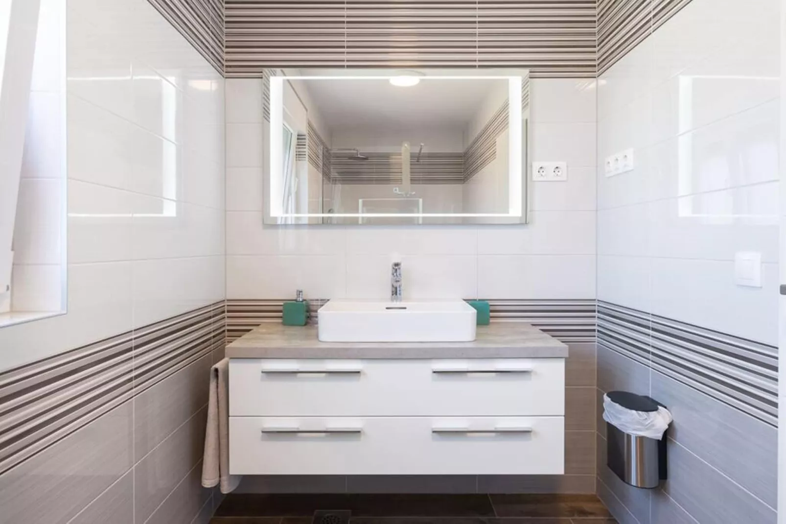 Villa Histra - Private Pool, Sea View, 5 Bedrooms-Bathroom