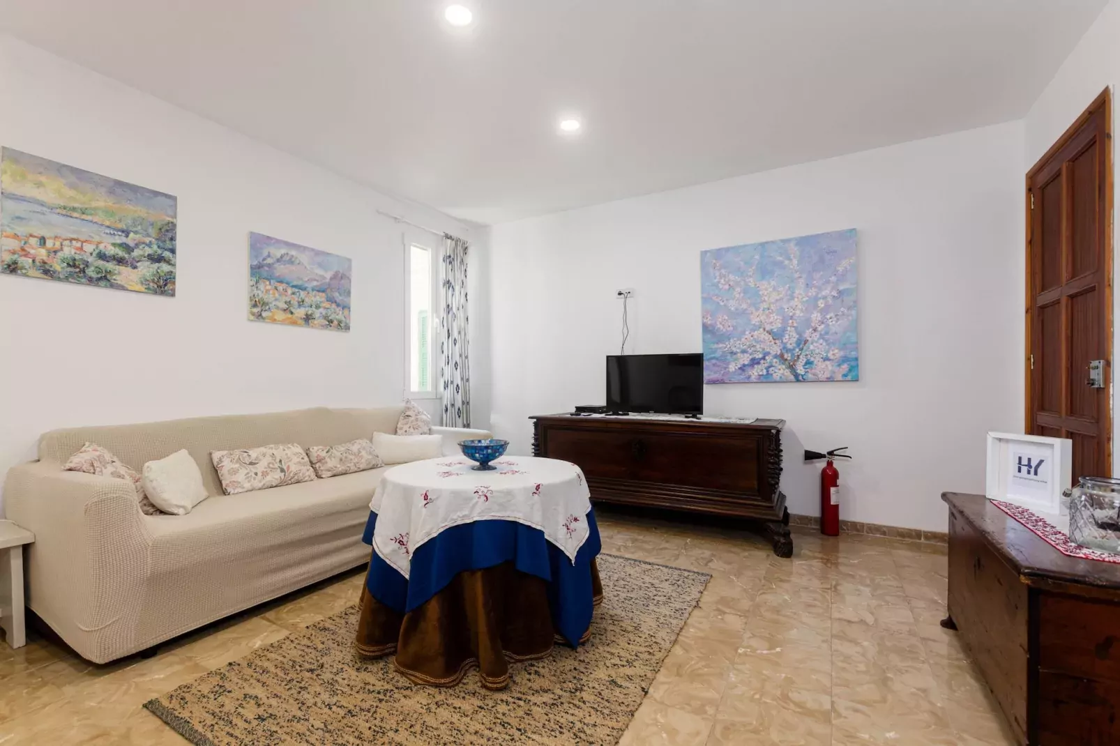 YourHouse Ca Na Mosseta-Living room