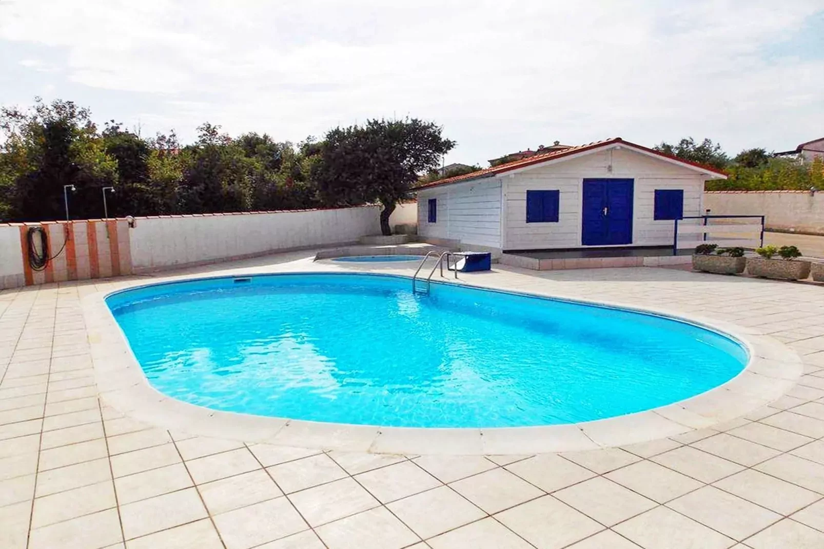 Apartment with Pool in Liznjan - Buneta-Pool