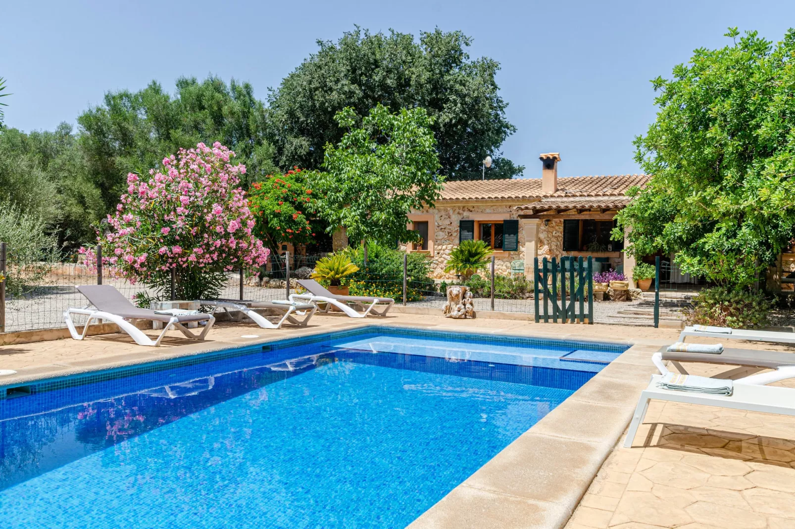 YourHouse Can Rafelino-Pool