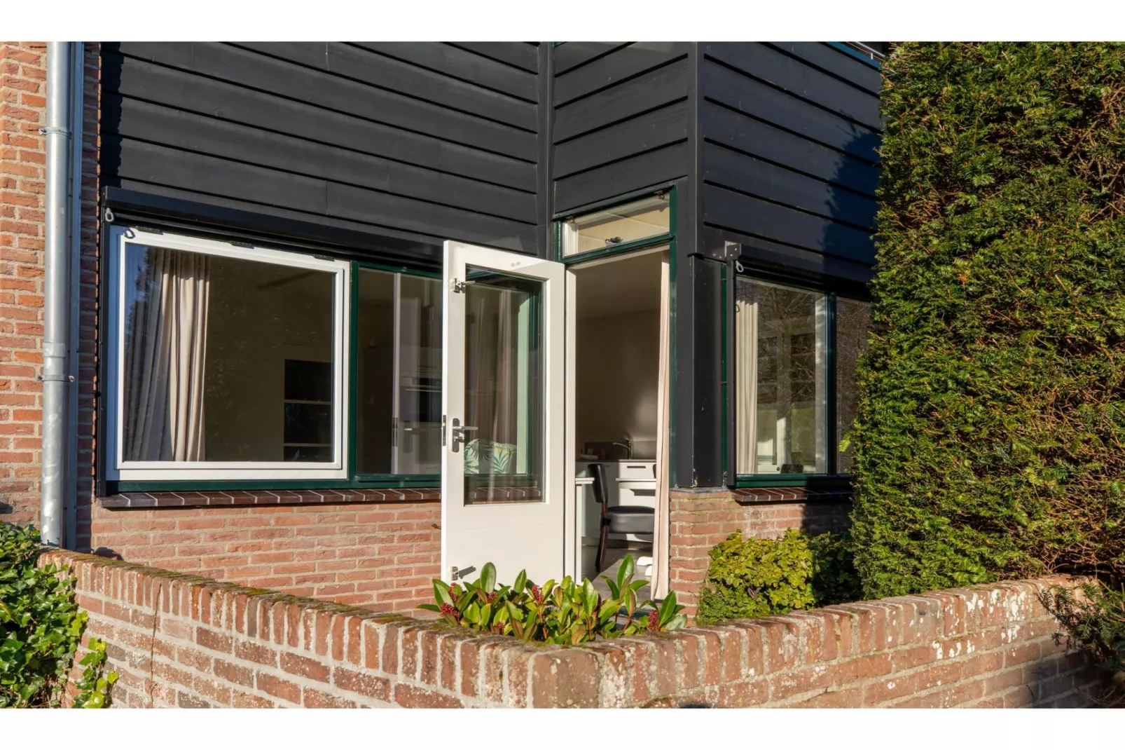 Appartement 'Duinoord' - Duinweg 117-12  Zoutelande-Gardens summer