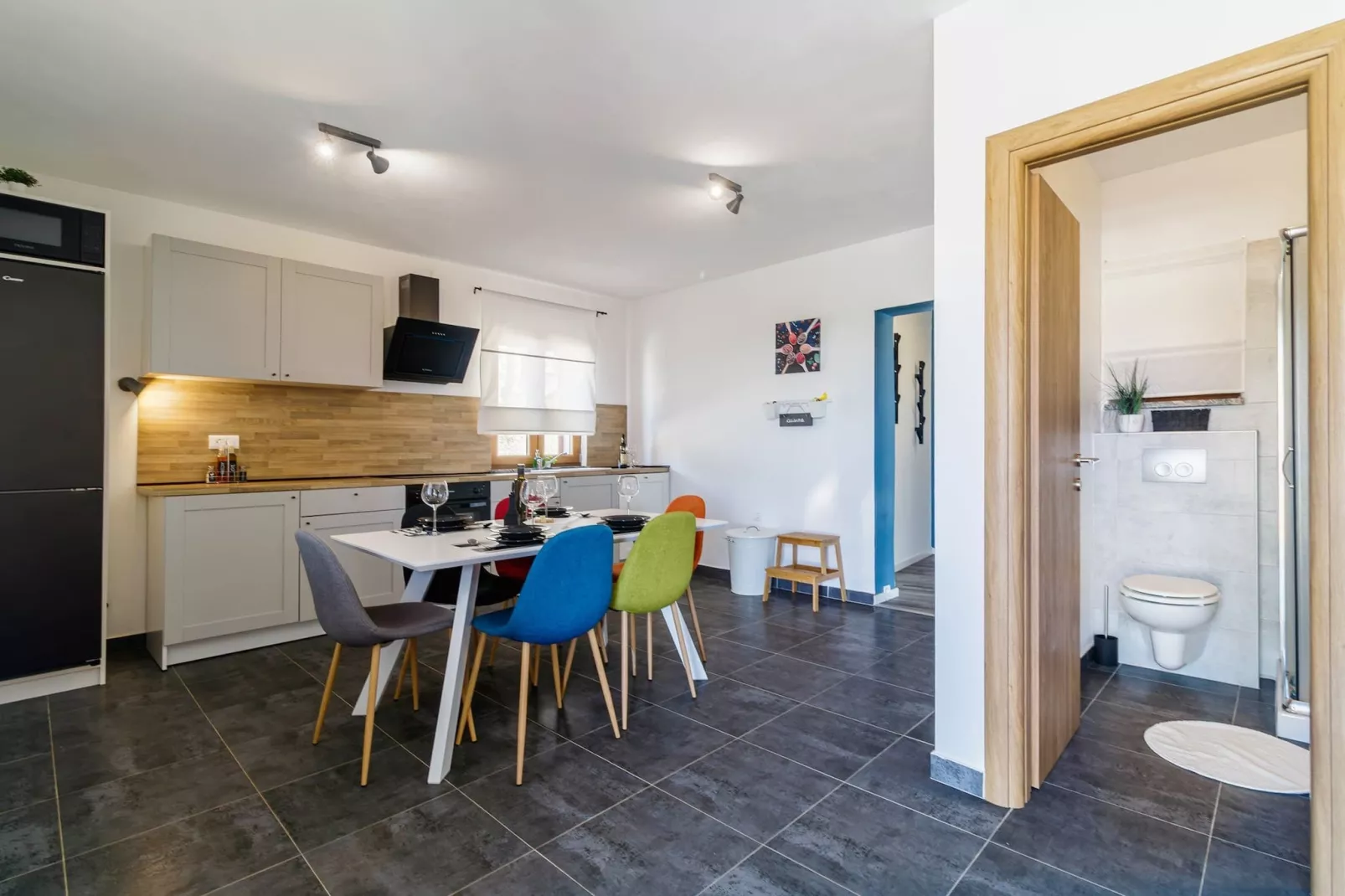 Holiday House Ulika with Private Pool-Dining room