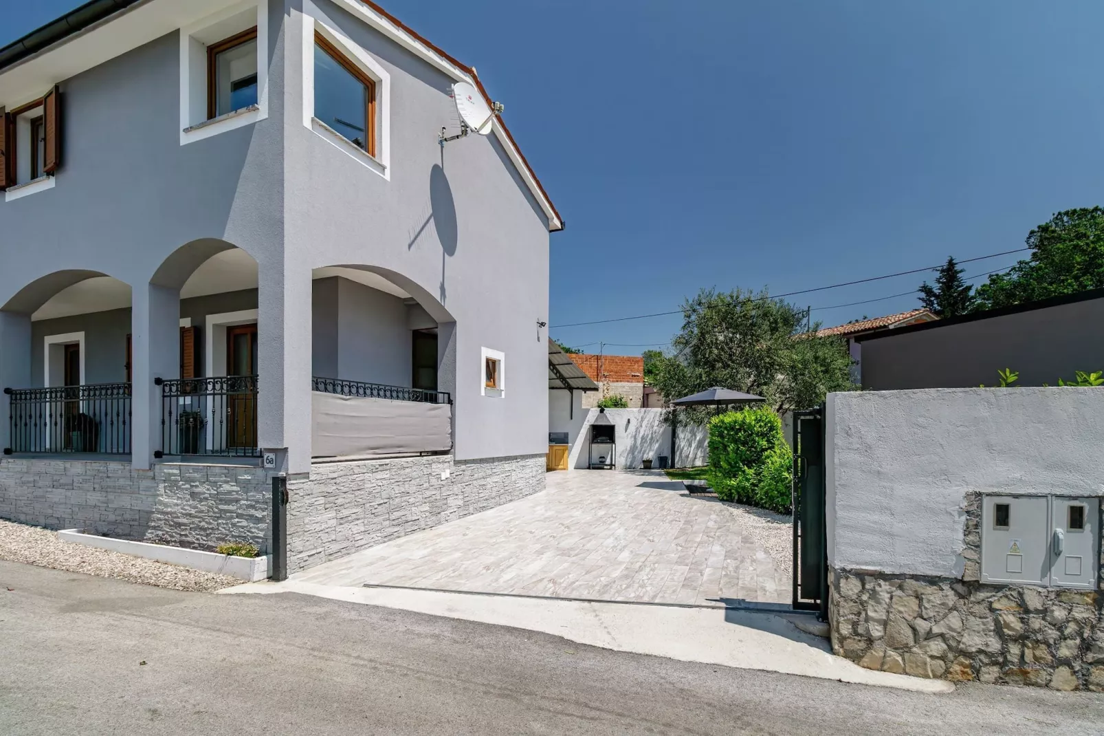 Holiday House Ulika with Private Pool-Outdoor