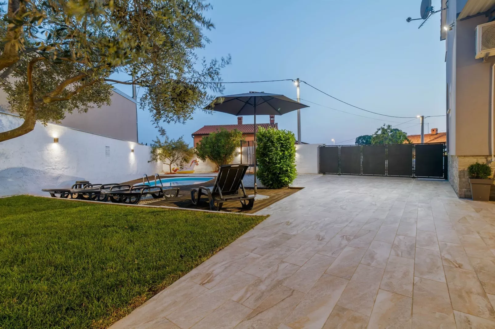 Holiday House Ulika with Private Pool-Outdoor