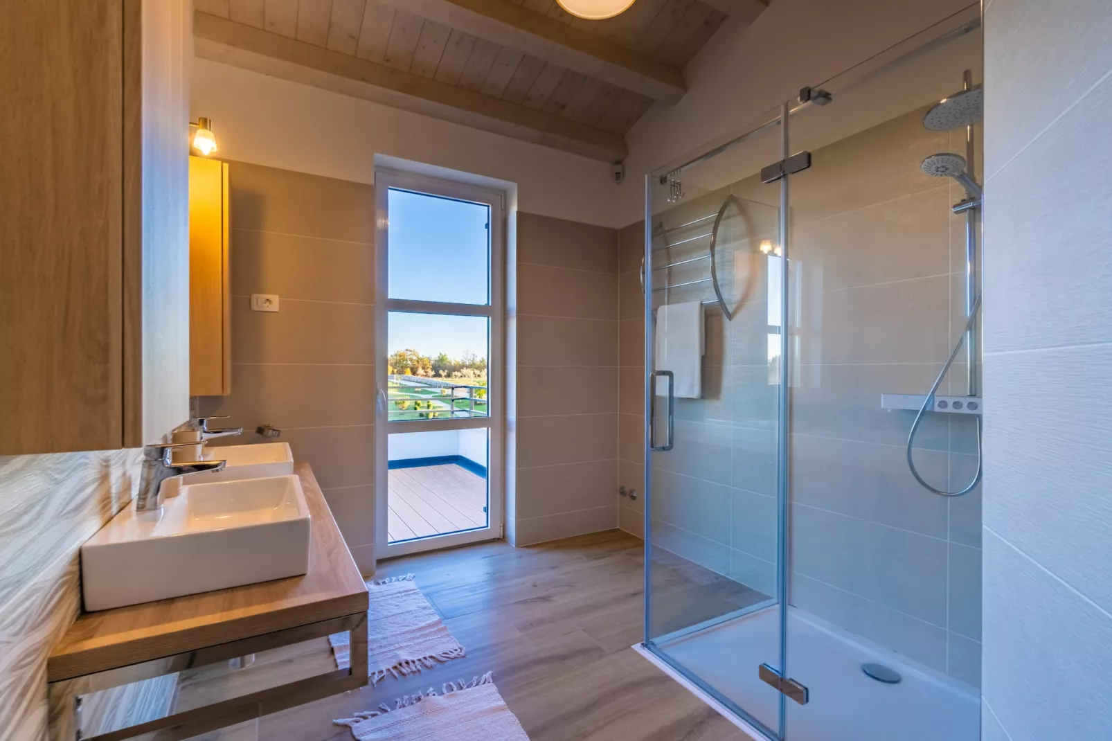 Villa Arkaim with Private Pool-Bathroom