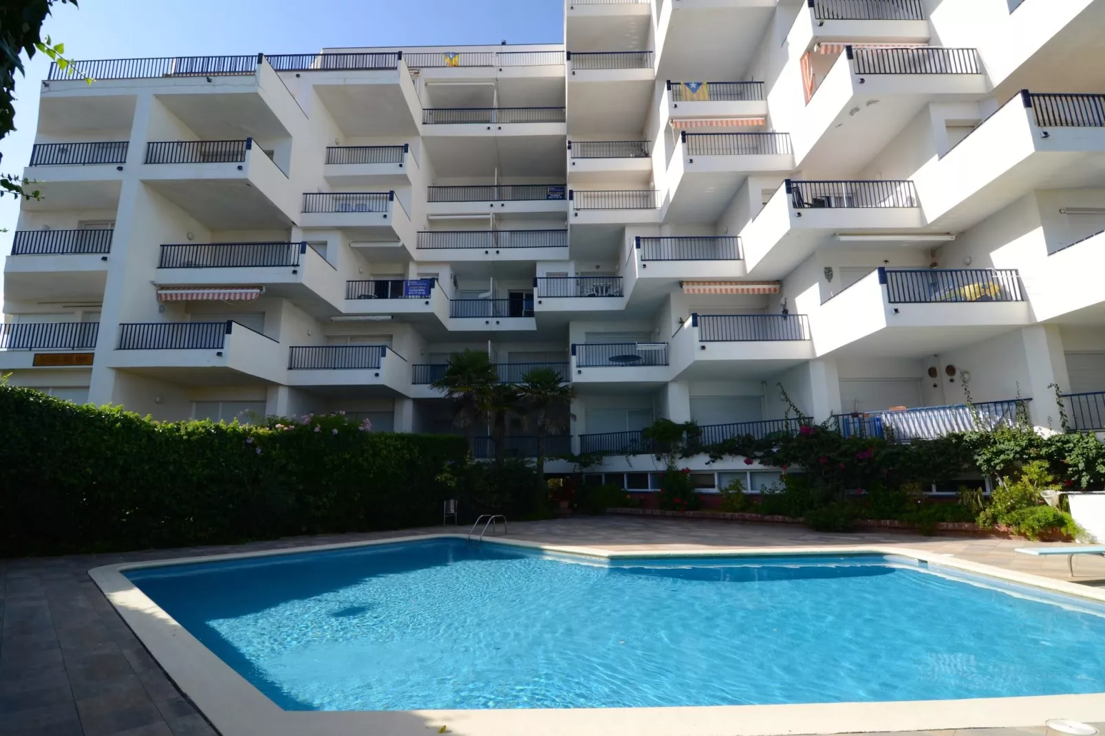APARTMENT PASSEIG DEL MAR 22-Exterior summer
